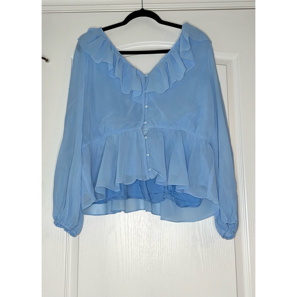 PreLoved OHS Light Blur Blouse Plus Size 2XL W Crisscross and Metallic Detail
